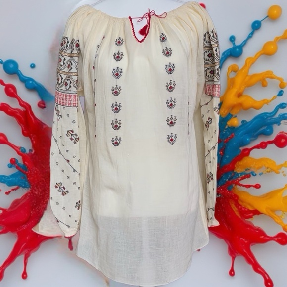 Linen Vintage Eastern European Folk Blouse in Creamer - Picture 3 of 10